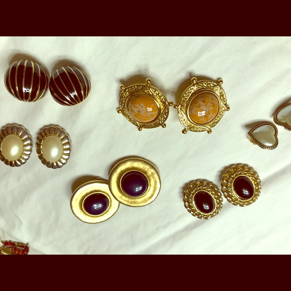 Clip earrings